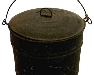 484 - Metal Bucket w/ lid - 7 x 6