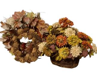 662 - Artificial Flowers & 2 Wreaths