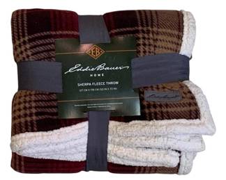 196 - Eddie Bauer Sherpa Fleece Throw - New 50 x 70