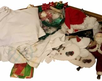 347 - Assorted Items (Description): (on floor in corner)