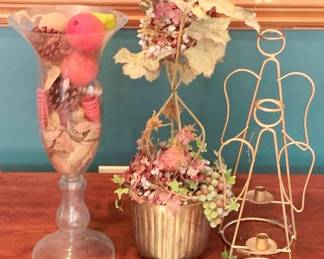 88 - Assorted Decor Items