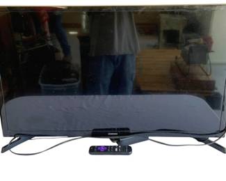 905 - Samsung 32" HD LED Smart TV w/ remote (Description): Model: UN32J4500AF Used as is electric/electronic/mechanical item. No guarantee all components, untested.