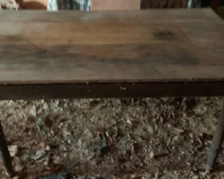 538 - Primitive Wood Table - 27 x 60 x 39