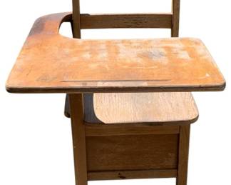 724 - Vintage Old School House Desk & Chair (Description): 34 x 23 x 29