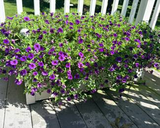 Deck planter