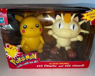 Hasbro Pokémon Pikachu and Meowth Action Figure Set