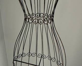 Wire Dress Form Style Mannequin