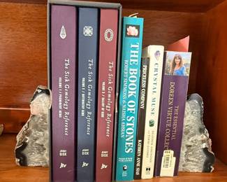 The Sisk Gemology Reference 3-Volume Set and Agate Bookends