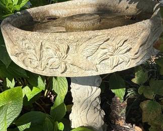 Massarelli Lilac & Butterfly Concrete Bird Bath