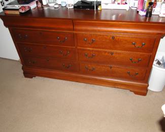 Dresser 68x19 1/2"