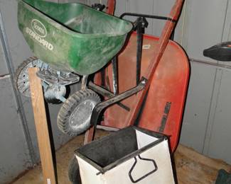 Tru Temper Wheelbarrow, Spreader