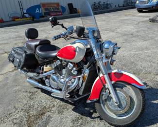 1996 Yamaha XVZ13ATH Royal Star Tour 5-Speed Manual Cruiser Motorcycle, 1.3L V4, Mileage On Title Reads 24282, VIN# JYA4NKE06TA018990, Kansas Title