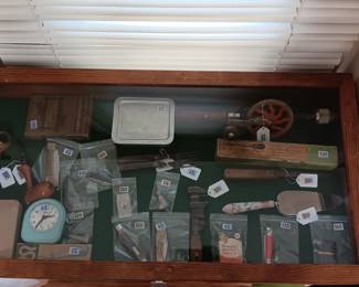 Knives, Tools, Tins & Pipes