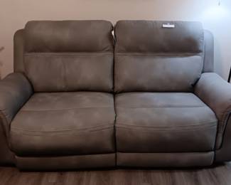Coming 10/1 $900