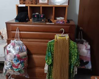 Dresser, Ribbon & Costumes