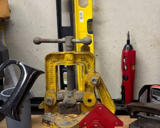 Vintage Pipe Vice