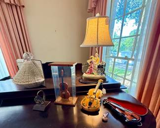 Tiny violin collection
