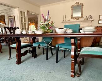 Gorgeous trestle table!