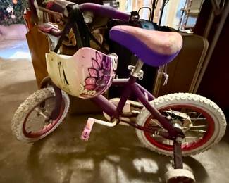Girl’s bike