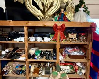 Beautiful twin heralding angels and seasonal decor