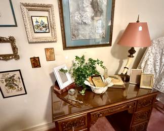 Beautiful desk and custom lamp