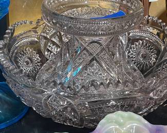 2 pc Imperial Glass Tureen/Punchbowl “Broken Arches” pattern