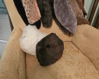 fur collars, muff