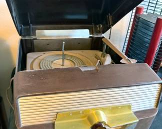 Zenith Cobramatic record player
