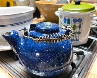 Cast iron tea pot