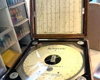 Vintage Wallace & Tiernan Model FA-112 portable surveying altimeter