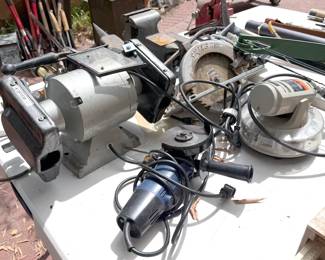 Assorted power tools