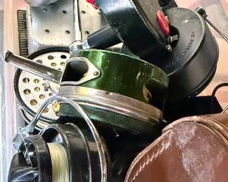 Fishing reels