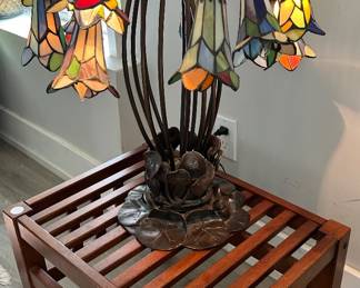 Tiffany style table lamp