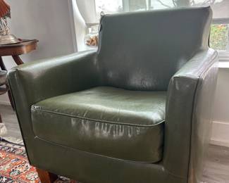 Full grain leather arm chair