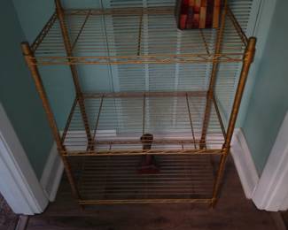 Small wire stand