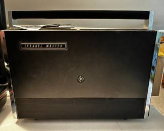 #216 Channel Master Model 6248 - Transworld Multiband Radio Circa 1970's $60.00