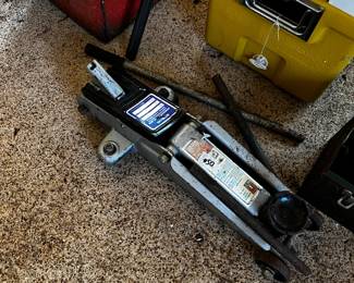 #50 Hydraulic Floor Jack - 4000 Pounds Model 361 $35.00