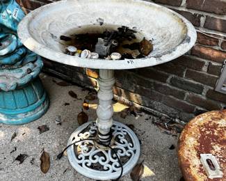 #71 Aluminum 1 piece Fountain - 28x33 $60.00