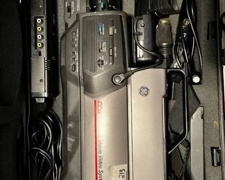 #213 GE Camcorder: CG -9810 W/Battery (untested) - hard case, accessories and owners manual $35.00
