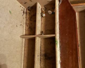 #204 Wood Jewelry Armoire Small Cabinet w/2 Glass Doors and 2 Drawers - 17Tx12.5W $20.00