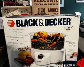 #252 B & D Flavor Scenter Steamer HS2000 $40.00