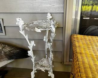 #193 Metal 2 shelf Plant Stand - 25" Tall $20.00