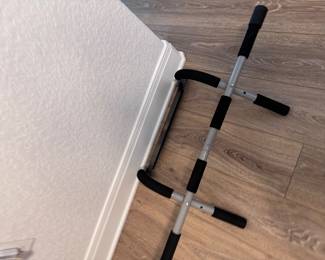 Door Frame pull-up bag