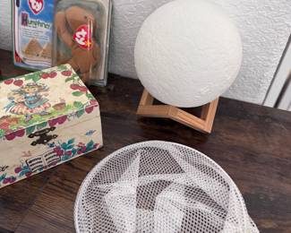 Toys, Moon Lamp