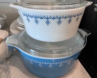 Vintage Pyrex Snowflake Garland Bowls