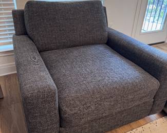 Swivel Accent chair