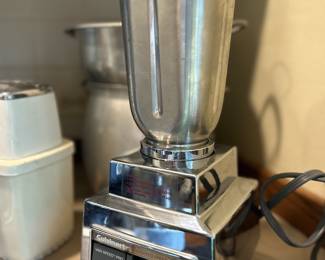 Vintage Cuisinart blender