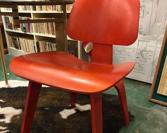 Herman Miller Eames molded plywood dining chair