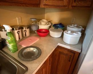 plastics and storage kitchen