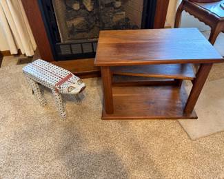 able and artful footrest